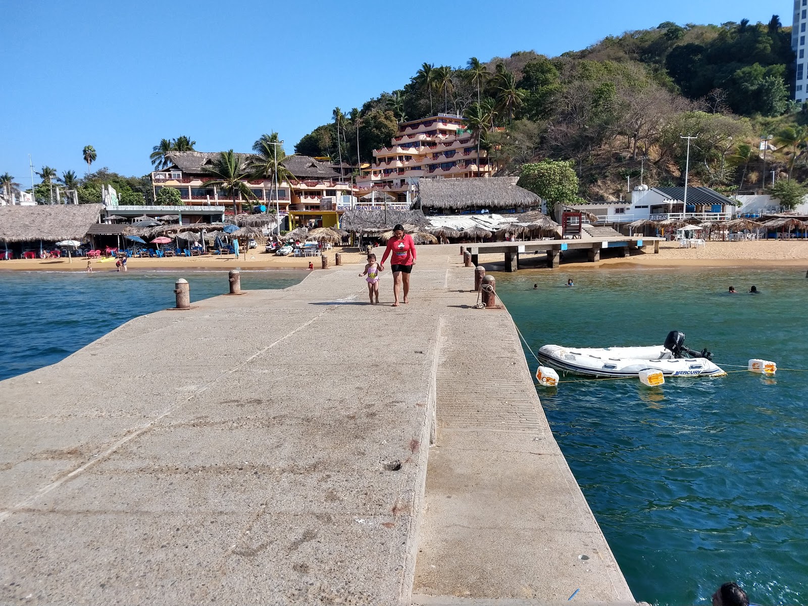 Foto von Playa Hermosa mit sehr sauber Sauberkeitsgrad