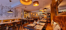 Atmosphère du Restaurant de spécialités provençales L'Escaladou à Arles - n°19