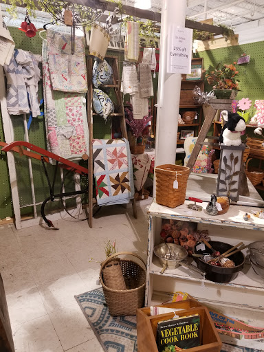 Flea Market «Trader Buck’s Flea Markets», reviews and photos, 1659 Eastway Dr, Crawfordsville, IN 47933, USA