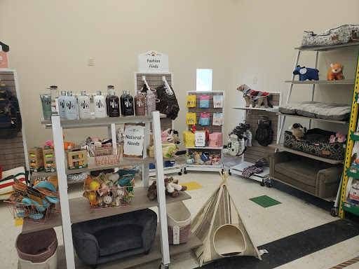 Pet Supply Store «Pet Supplies Plus», reviews and photos, 9630 Transit Rd Suite 400, East Amherst, NY 14051, USA
