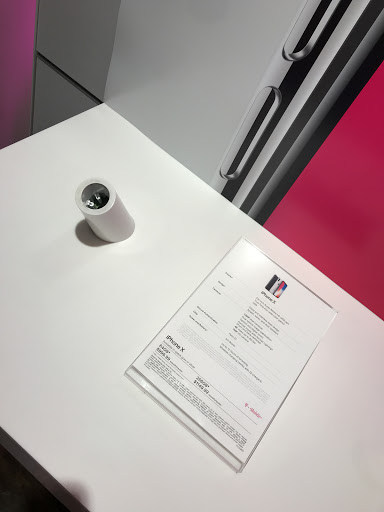 Cell Phone Store «T-Mobile», reviews and photos, 35020 Newark Blvd, Newark, CA 94560, USA