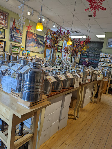 Olive Oil Bottling Company «The Olive Oil Shops», reviews and photos, 221 Broad St, Lake Geneva, WI 53147, USA