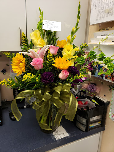 Florist «Longview Flower Shop», reviews and photos, 701 E Methvin St, Longview, TX 75601, USA