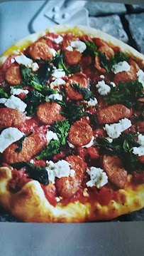 Pepperoni du Pizzas à emporter La Famille à Fouesnant - n°10