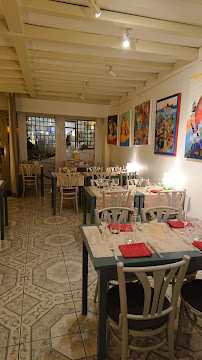 Atmosphère du Restaurant servant du couscous Le Cercle à Auxerre - n°2