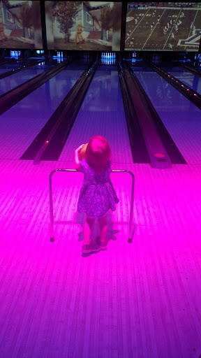 Bowling Alley «Sunset Lanes», reviews and photos, 12770 SW Walker Rd, Beaverton, OR 97005, USA