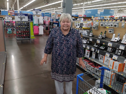 Department Store «Walmart Supercenter», reviews and photos, 2201 Michigan Ave, Arnold, MO 63010, USA