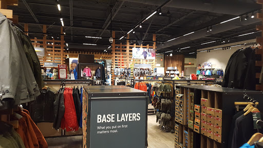 Clothing Store «L.L. Bean», reviews and photos, 200 Hillside Rd, Cranston, RI 02920, USA