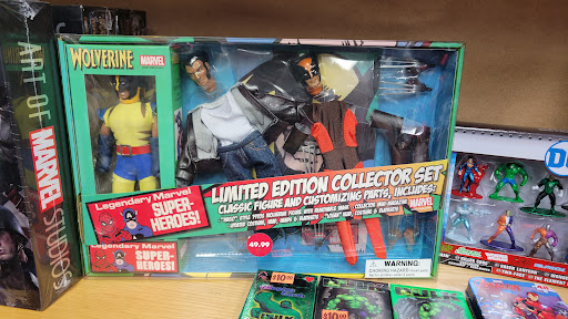 Collectibles Store «Alien Entertainment Store», reviews and photos, 702 S Main St, Lombard, IL 60148, USA