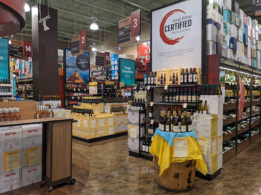 Wine Store «Total Wine & More», reviews and photos, 510 Lake Dr, Chanhassen, MN 55317, USA