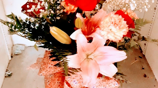 Florist «ROSE PETALS FLORIST», reviews and photos, 343 S 2nd St, Little Falls, NY 13365, USA