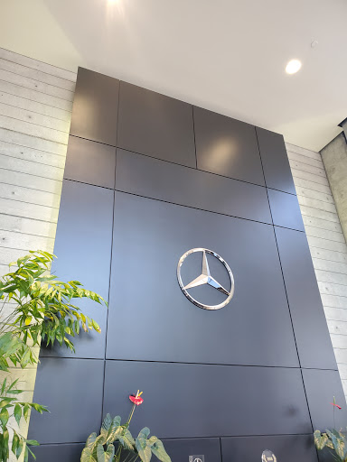 Mercedes Benz Dealer «Mercedes-Benz of San Francisco», reviews and photos, 500 8th St, San Francisco, CA 94103, USA
