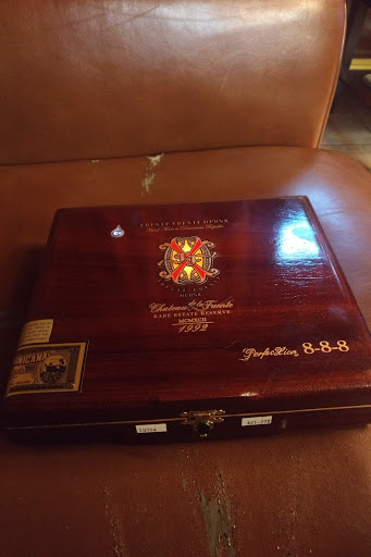 Cigar Shop «STOGIES», reviews and photos, 3124 IL-59, Naperville, IL 60564, USA