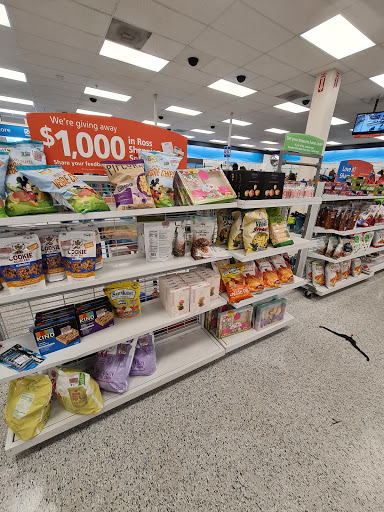 Clothing Store «Ross Dress for Less», reviews and photos, 12680 W Sunrise Blvd, Sunrise, FL 33323, USA