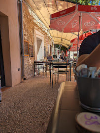 Atmosphère du Restaurant français Restaurant Les Marronniers à Revest-du-Bion - n°6