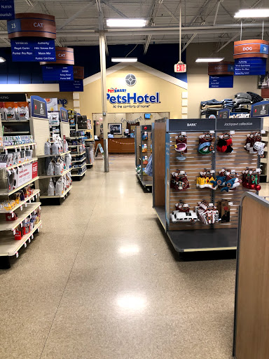 Pet Supply Store «PetSmart», reviews and photos, 190 Rt 10 West, East Hanover, NJ 07936, USA