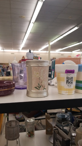 Thrift Store «Thrift Town», reviews and photos, 1516 S Westmoreland Rd, Dallas, TX 75211, USA