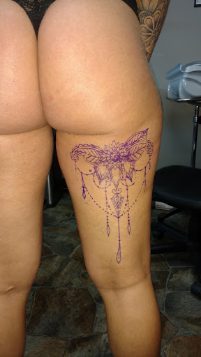 Tattoo Shop «The Clay Dragon Tattoo Studio», reviews and photos, 919 Lafayette Rd, Seabrook, NH 03874, USA