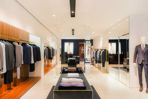 Magasin de vêtements pour hommes Corner Fursac - Galeries Lafayette Strasbourg Strasbourg