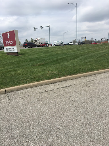 Oil Change Service «Jiffy Lube», reviews and photos, 1915 Hawkins Rd, Fenton, MO 63026, USA