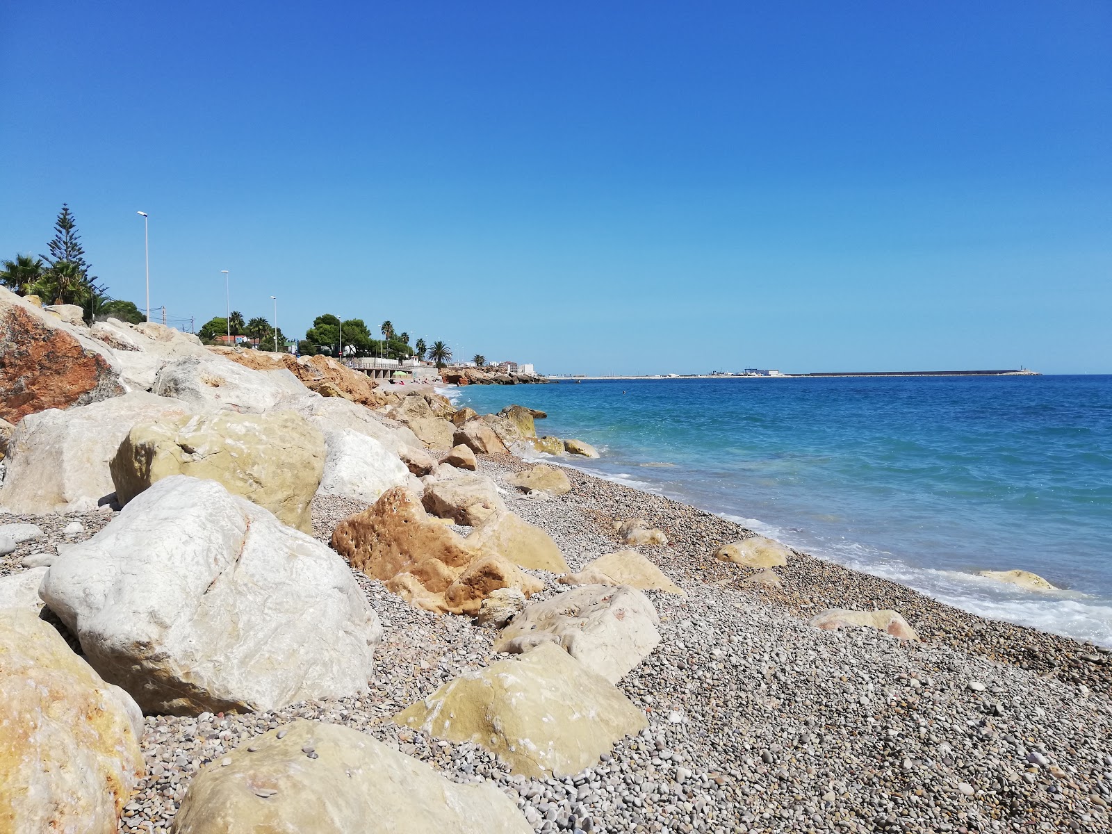 Platja de les Salines'in fotoğrafı ve yerleşim