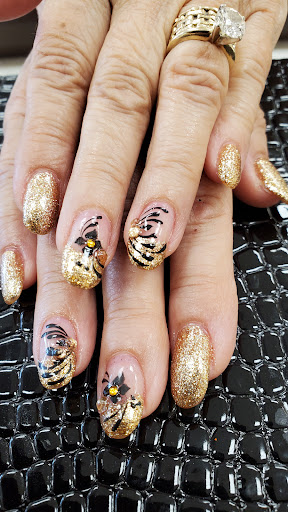 Nail Salon «DH Nails & Spa», reviews and photos, 26923 Maple Valley Black Diamond Rd SE, Maple Valley, WA 98038, USA