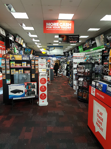 GameStop, 1780 Tamiami Trail N, Naples, FL 34102, USA, 