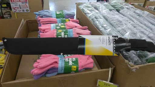 Hardware Store «Harbor Freight Tools», reviews and photos, 32706 John R Rd, Madison Heights, MI 48071, USA