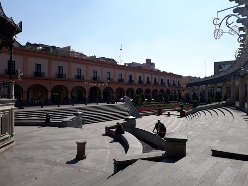 Plaza Gonzalez Arratia