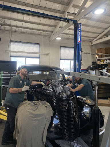 Auto Repair Shop «Laguna Auto Service Center», reviews and photos, 1779 S Coast Hwy, Laguna Beach, CA 92651, USA