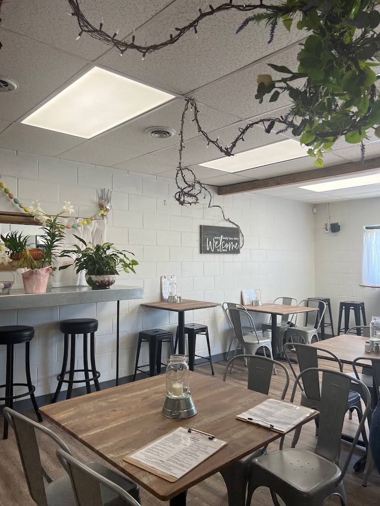 V’s Restaurant & Catering 27831