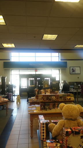 Book Store «Barnes & Noble», reviews and photos, 3400 Forest Dr, Columbia, SC 29204, USA