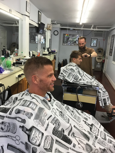 Barber Shop «East Patrick Barber Shop», reviews and photos, 43 E Patrick St Unit B, Frederick, MD 21701, USA
