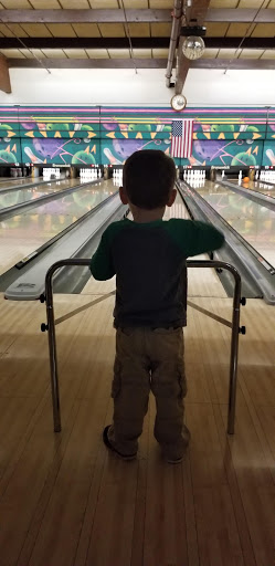 Bowling Alley «Woodland Lanes», reviews and photos, 33775 Plymouth Rd, Livonia, MI 48150, USA