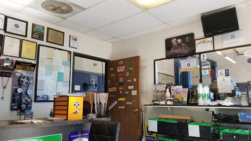 Hye Tech Auto Repair image