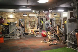 Raj Fitness Gym - Gym,Dietician & Online Training image