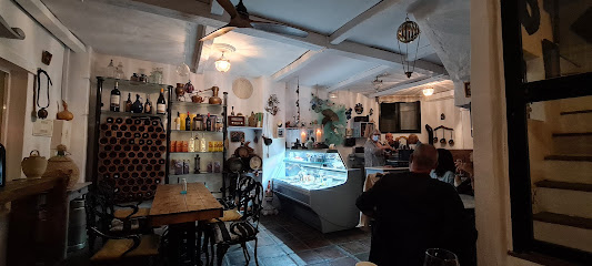 Darcy,s delicatessen - C. San Antonio, 15, 29680 Estepona, Málaga, Spain
