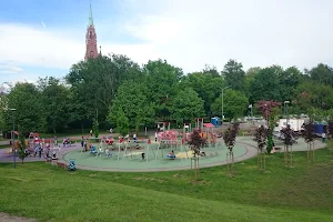 Park Hallera w Dąbrowie Górniczej image