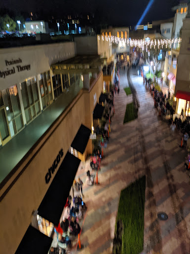 Shopping Mall «Promenade On The Peninsula», reviews and photos, 550 Deep Valley Dr, Rolling Hills Estates, CA 90274, USA