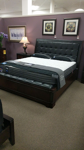 Furniture Store «Raymour & Flanigan Furniture and Mattress Store», reviews and photos, 939 Old York Rd, Jenkintown, PA 19046, USA