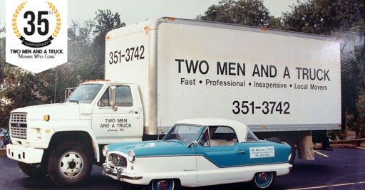 Moving and Storage Service «Two Men and a Truck», reviews and photos, 909 IL-83 #201, Elmhurst, IL 60126, USA