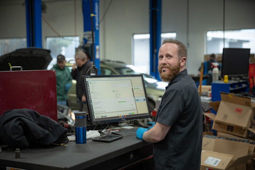 Auto Repair Shop «Atomic Auto.», reviews and photos, 610 NE 102nd Ave, Portland, OR 97220, USA