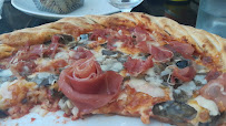 Plats et boissons du Pizzeria La Squadra à Aubais - n°16