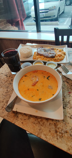 Shopping Mall «Walnut Hill Shopping Center», reviews and photos, 16529 S Frederick Ave, Gaithersburg, MD 20877, USA