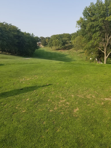 Golf Course «Spring Lake 9 Hole Golf Course», reviews and photos, 4020 Hoctor Blvd, Omaha, NE 68107, USA