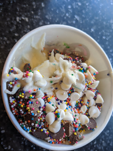 Ice Cream Shop «J.P. Licks», reviews and photos, 150 Charles St, Boston, MA 02114, USA