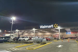 Walmart Del Norte image