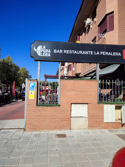 Restaurante La Peralera - C. Alfareros, 5, 28816 Camarma de Esteruelas, Madrid, Spain