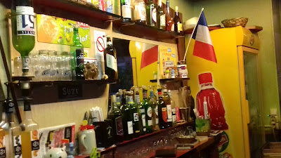 Café du champ de mars . Le 33 . à Bourgoin-Jallieu