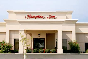 Hampton Inn Lebanon image